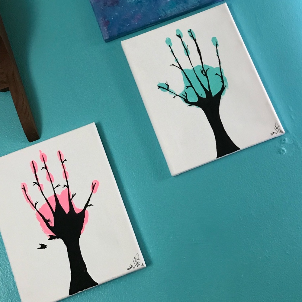 Canvas paintings. - Picture 1 of 1
